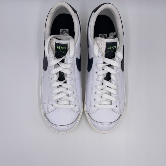 Nike Blazer Low ' 77 White Womens Shoes - Picture 5 of 8